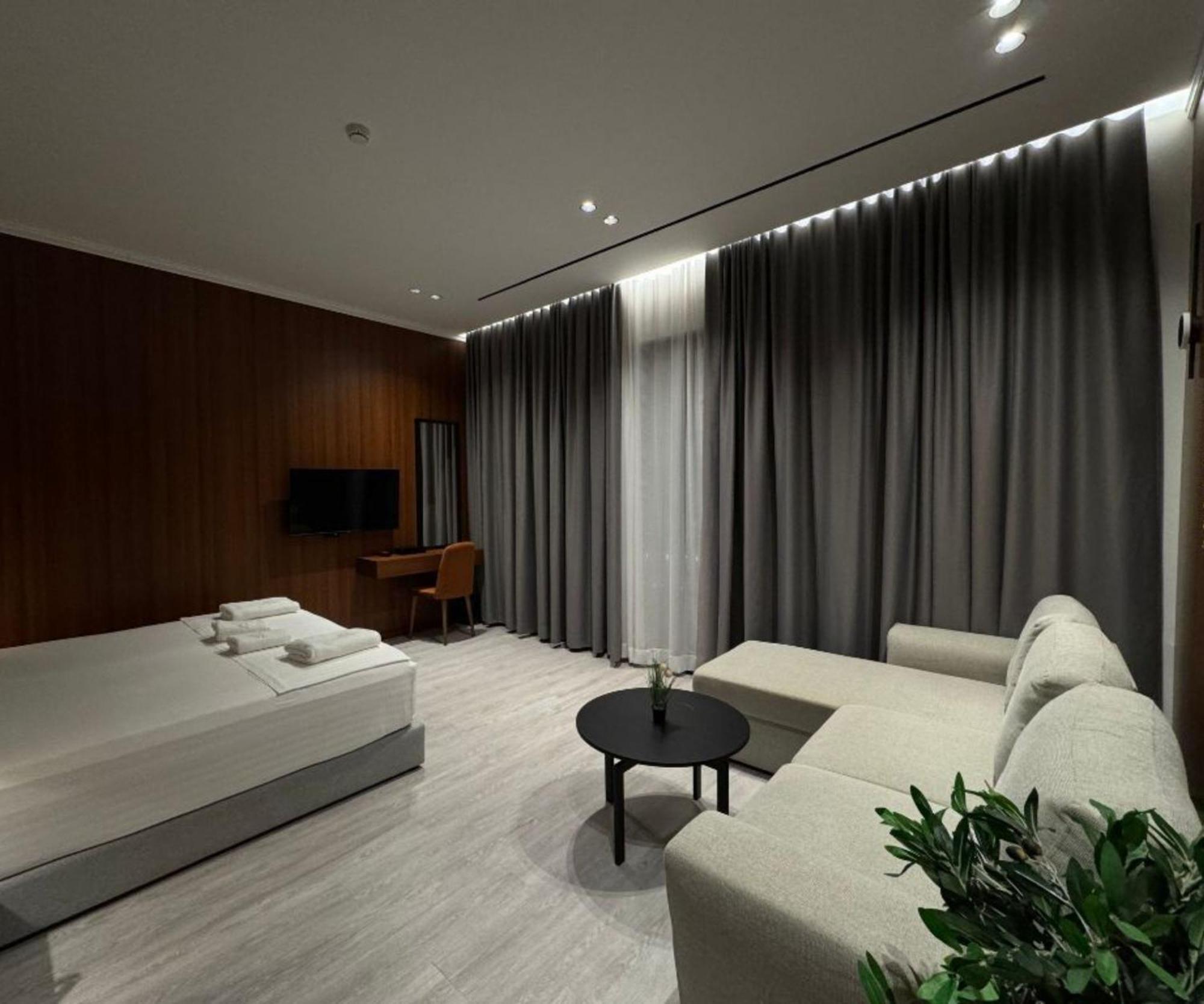 Area Hotel Ксамил Экстерьер фото