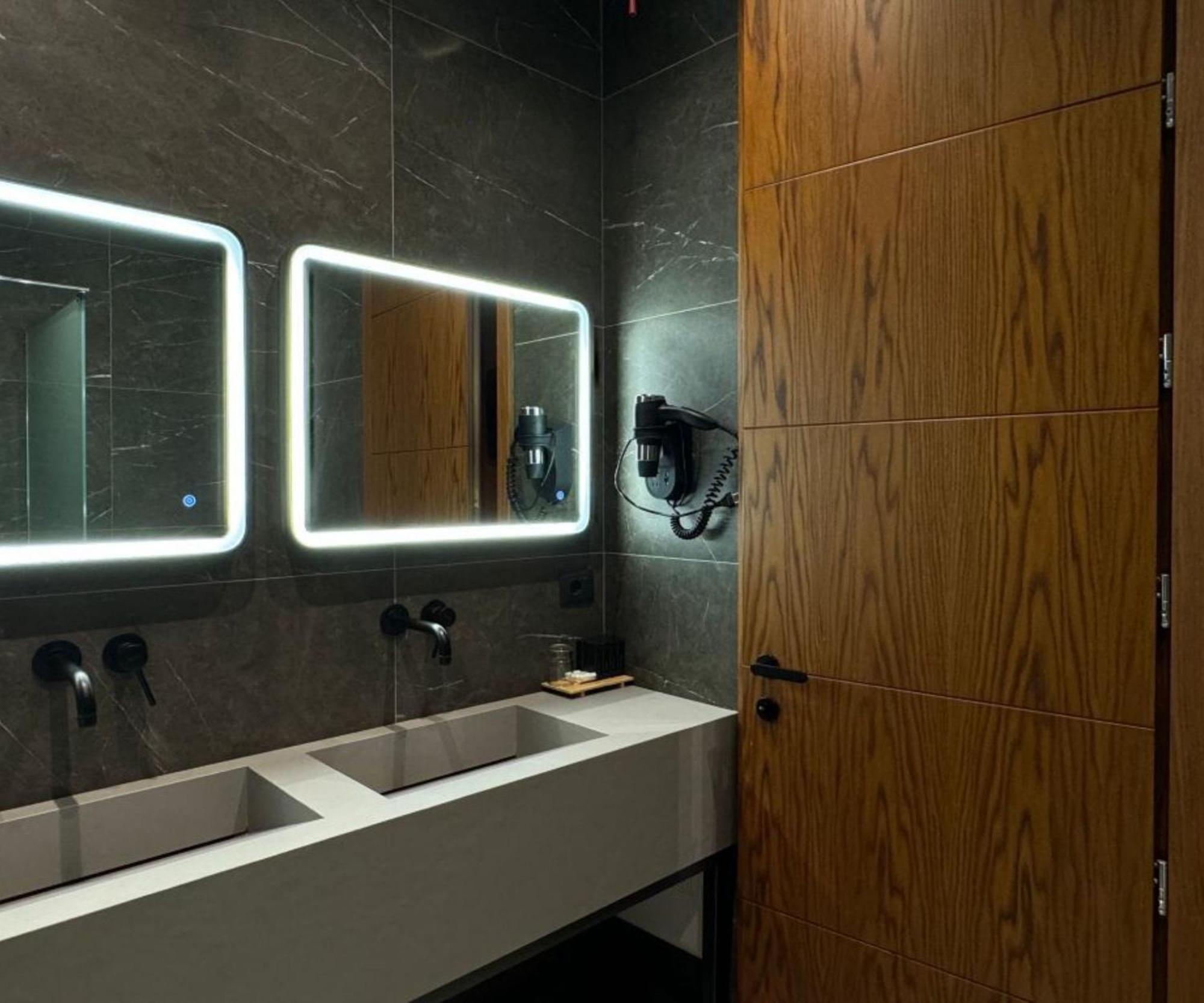Area Hotel Ксамил Экстерьер фото